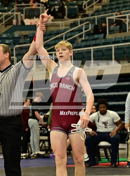 Thumbnail 2 in UIL District 9-6A Championships photogallery.