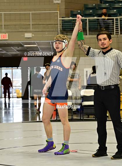 Thumbnail 3 in UIL District 9-6A Championships photogallery.