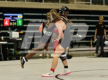 Thumbnail 2 in UIL District 9-6A Championships photogallery.