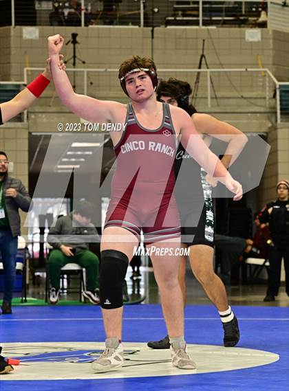 Thumbnail 1 in UIL District 9-6A Championships photogallery.
