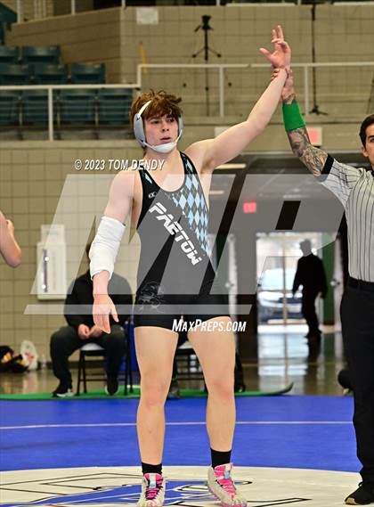 Thumbnail 1 in UIL District 9-6A Championships photogallery.