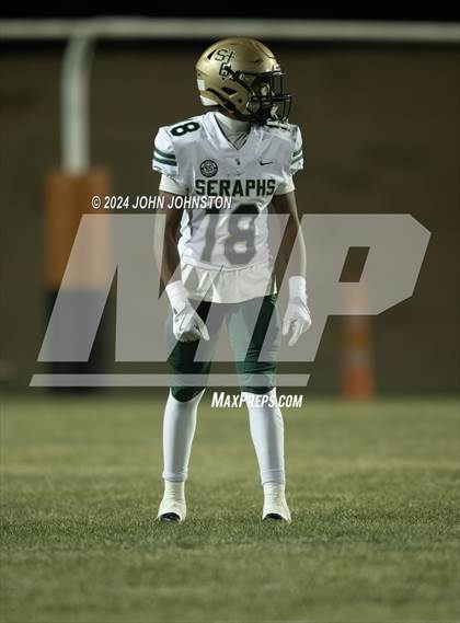 Thumbnail 3 in St. Bonaventure vs. Apple Valley (CIF SS D4 Semifinal) photogallery.