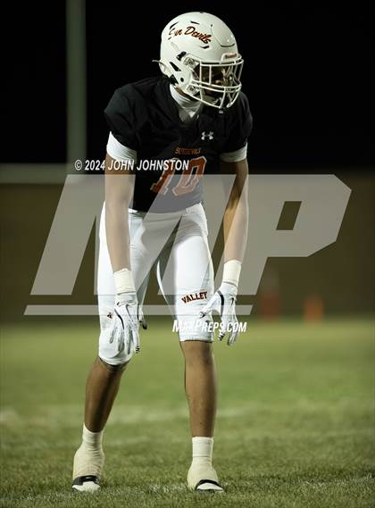 Thumbnail 3 in St. Bonaventure vs. Apple Valley (CIF SS D4 Semifinal) photogallery.