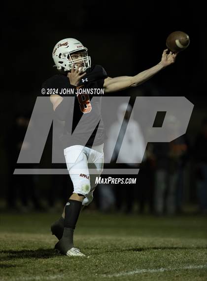 Thumbnail 2 in St. Bonaventure vs. Apple Valley (CIF SS D4 Semifinal) photogallery.