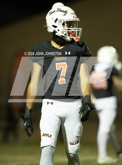 Thumbnail 3 in St. Bonaventure vs. Apple Valley (CIF SS D4 Semifinal) photogallery.