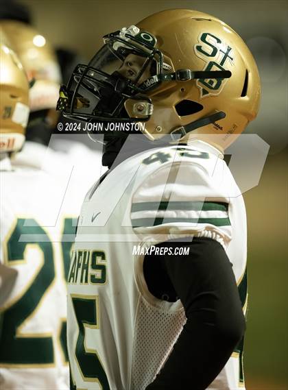 Thumbnail 3 in St. Bonaventure vs. Apple Valley (CIF SS D4 Semifinal) photogallery.