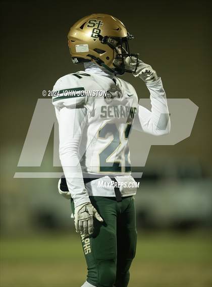 Thumbnail 3 in St. Bonaventure vs. Apple Valley (CIF SS D4 Semifinal) photogallery.