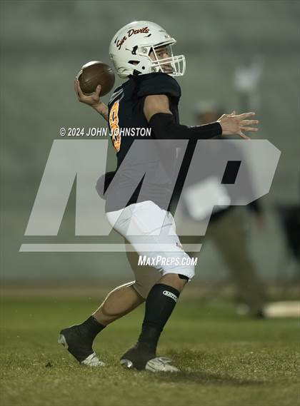 Thumbnail 1 in St. Bonaventure vs. Apple Valley (CIF SS D4 Semifinal) photogallery.