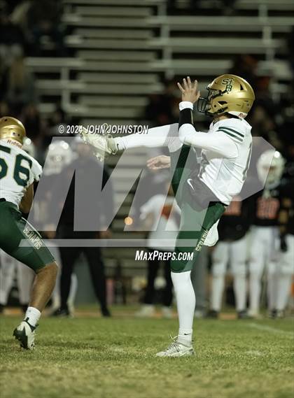 Thumbnail 3 in St. Bonaventure vs. Apple Valley (CIF SS D4 Semifinal) photogallery.