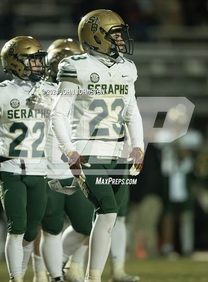 Thumbnail 3 in St. Bonaventure vs. Apple Valley (CIF SS D4 Semifinal) photogallery.