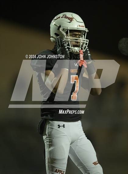 Thumbnail 2 in St. Bonaventure vs. Apple Valley (CIF SS D4 Semifinal) photogallery.