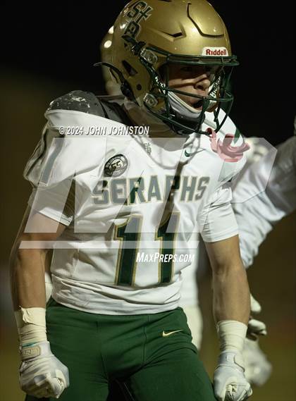 Thumbnail 3 in St. Bonaventure vs. Apple Valley (CIF SS D4 Semifinal) photogallery.