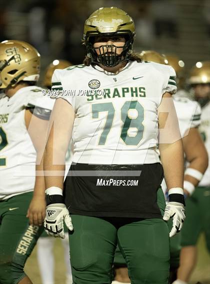 Thumbnail 3 in St. Bonaventure vs. Apple Valley (CIF SS D4 Semifinal) photogallery.