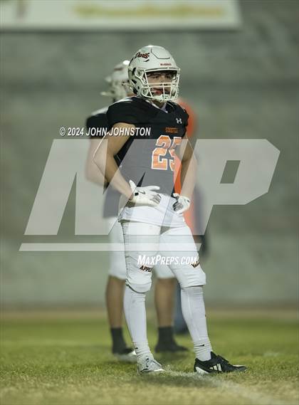 Thumbnail 3 in St. Bonaventure vs. Apple Valley (CIF SS D4 Semifinal) photogallery.