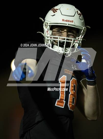 Thumbnail 3 in St. Bonaventure vs. Apple Valley (CIF SS D4 Semifinal) photogallery.