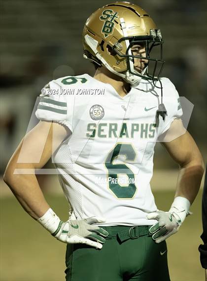 Thumbnail 3 in St. Bonaventure vs. Apple Valley (CIF SS D4 Semifinal) photogallery.