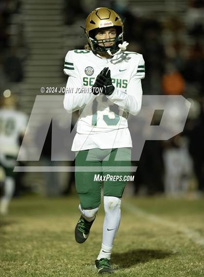 Thumbnail 3 in St. Bonaventure vs. Apple Valley (CIF SS D4 Semifinal) photogallery.