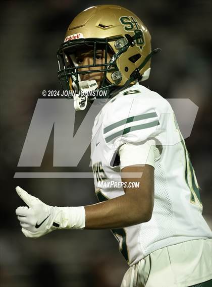 Thumbnail 3 in St. Bonaventure vs. Apple Valley (CIF SS D4 Semifinal) photogallery.