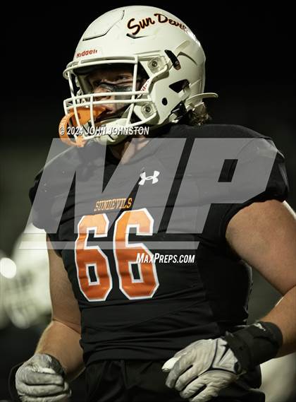 Thumbnail 3 in St. Bonaventure vs. Apple Valley (CIF SS D4 Semifinal) photogallery.