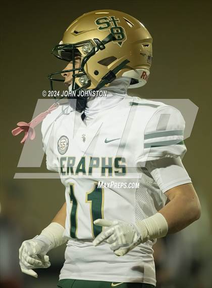 Thumbnail 3 in St. Bonaventure vs. Apple Valley (CIF SS D4 Semifinal) photogallery.