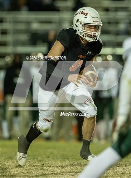 Thumbnail 3 in St. Bonaventure vs. Apple Valley (CIF SS D4 Semifinal) photogallery.