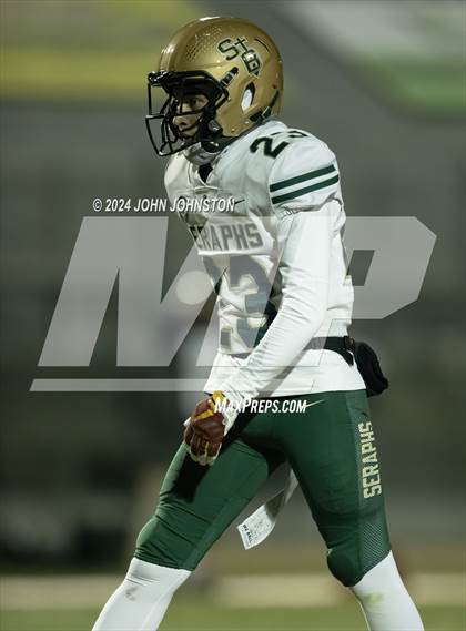 Thumbnail 3 in St. Bonaventure vs. Apple Valley (CIF SS D4 Semifinal) photogallery.