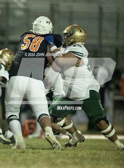 Thumbnail 3 in St. Bonaventure vs. Apple Valley (CIF SS D4 Semifinal) photogallery.