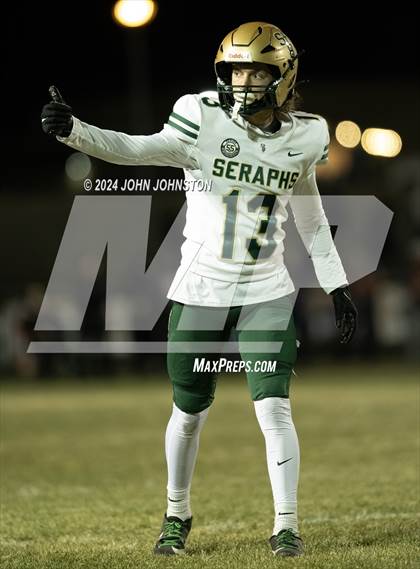 Thumbnail 3 in St. Bonaventure vs. Apple Valley (CIF SS D4 Semifinal) photogallery.