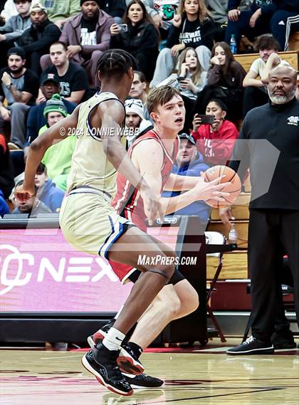 Thumbnail 3 in Harvard-Westlake vs. McEachern (Spalding Hoophall Classic) photogallery.
