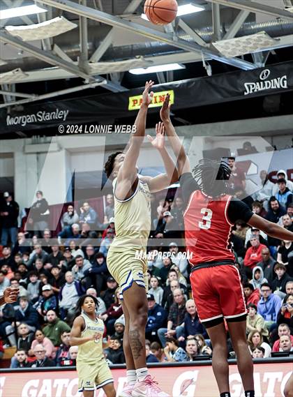 Thumbnail 2 in Harvard-Westlake vs. McEachern (Spalding Hoophall Classic) photogallery.