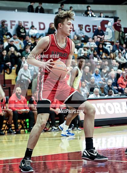 Thumbnail 1 in Harvard-Westlake vs. McEachern (Spalding Hoophall Classic) photogallery.