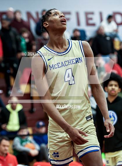 Thumbnail 2 in Harvard-Westlake vs. McEachern (Spalding Hoophall Classic) photogallery.