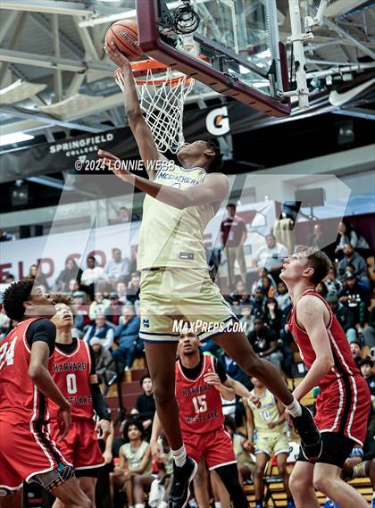 Thumbnail 2 in Harvard-Westlake vs. McEachern (Spalding Hoophall Classic) photogallery.