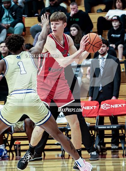 Thumbnail 2 in Harvard-Westlake vs. McEachern (Spalding Hoophall Classic) photogallery.
