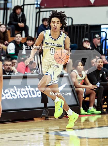 Thumbnail 3 in Harvard-Westlake vs. McEachern (Spalding Hoophall Classic) photogallery.
