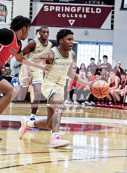 Thumbnail 3 in Harvard-Westlake vs. McEachern (Spalding Hoophall Classic) photogallery.