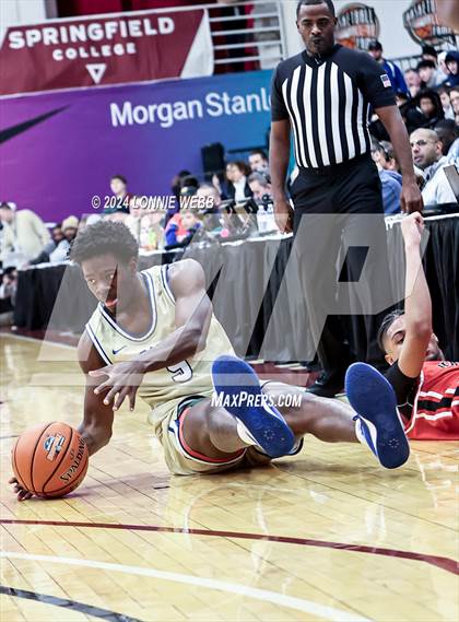 Thumbnail 1 in Harvard-Westlake vs. McEachern (Spalding Hoophall Classic) photogallery.