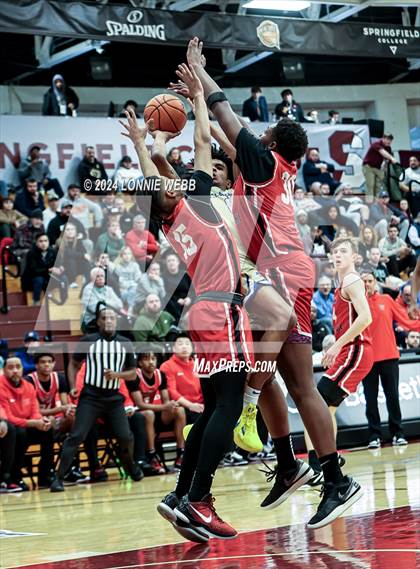 Thumbnail 2 in Harvard-Westlake vs. McEachern (Spalding Hoophall Classic) photogallery.