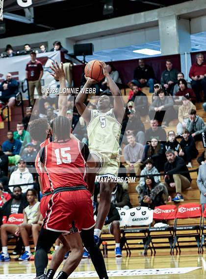 Thumbnail 2 in Harvard-Westlake vs. McEachern (Spalding Hoophall Classic) photogallery.