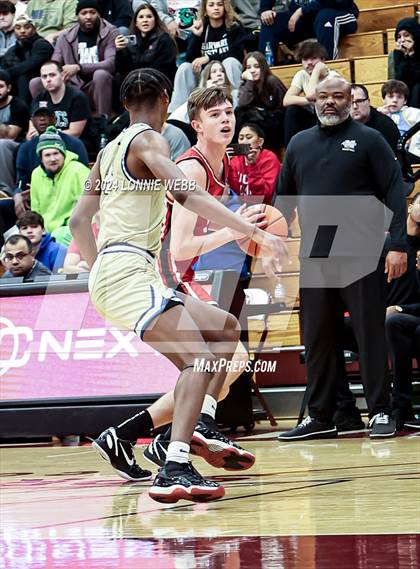 Thumbnail 1 in Harvard-Westlake vs. McEachern (Spalding Hoophall Classic) photogallery.
