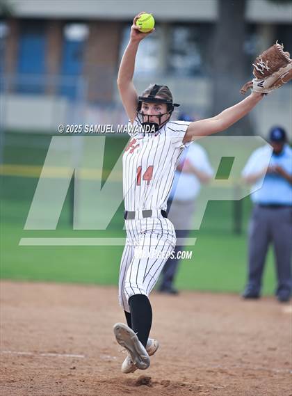 Thumbnail 3 in   Hart @ Chaminade photogallery.