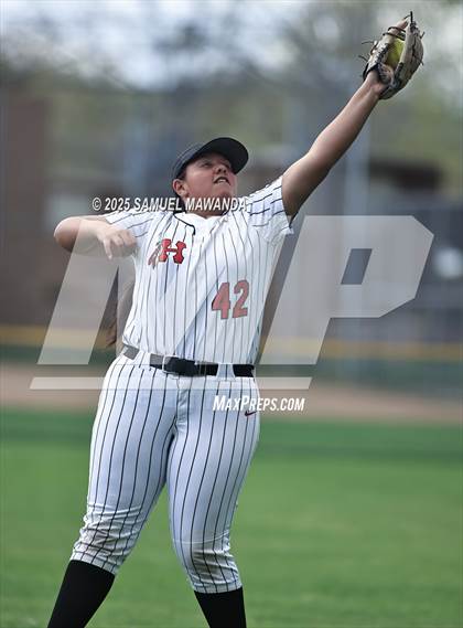 Thumbnail 3 in   Hart @ Chaminade photogallery.