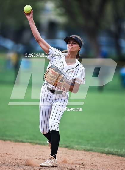 Thumbnail 2 in   Hart @ Chaminade photogallery.