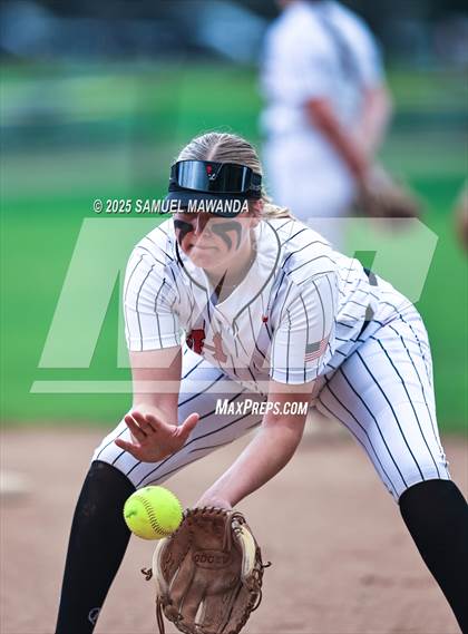 Thumbnail 1 in   Hart @ Chaminade photogallery.