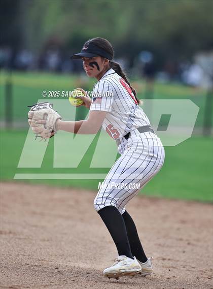 Thumbnail 3 in   Hart @ Chaminade photogallery.