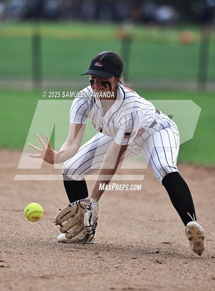 Thumbnail 2 in   Hart @ Chaminade photogallery.