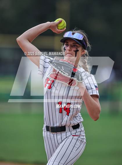 Thumbnail 1 in   Hart @ Chaminade photogallery.