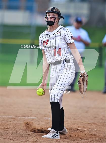 Thumbnail 1 in   Hart @ Chaminade photogallery.