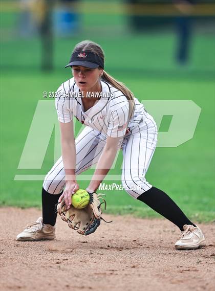 Thumbnail 1 in   Hart @ Chaminade photogallery.