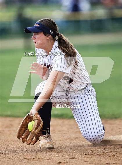 Thumbnail 2 in   Hart @ Chaminade photogallery.